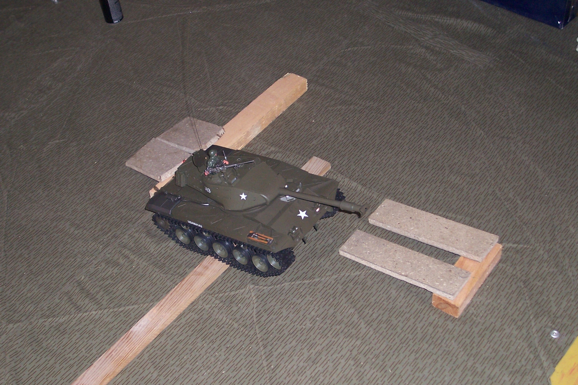 Tank 14.03.09 007.jpg