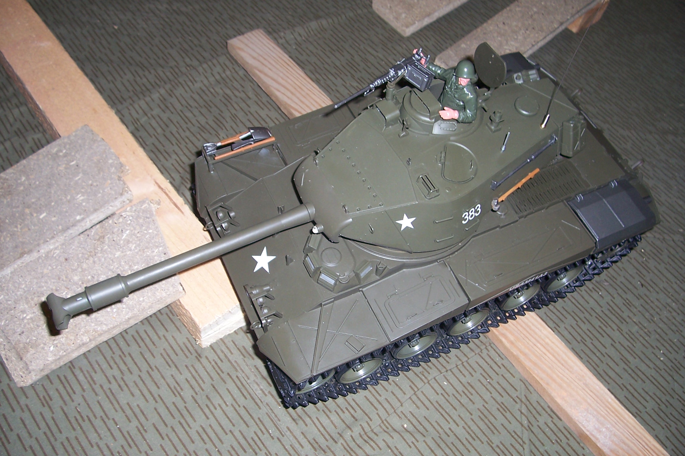 Tank 14.03.09 012.jpg